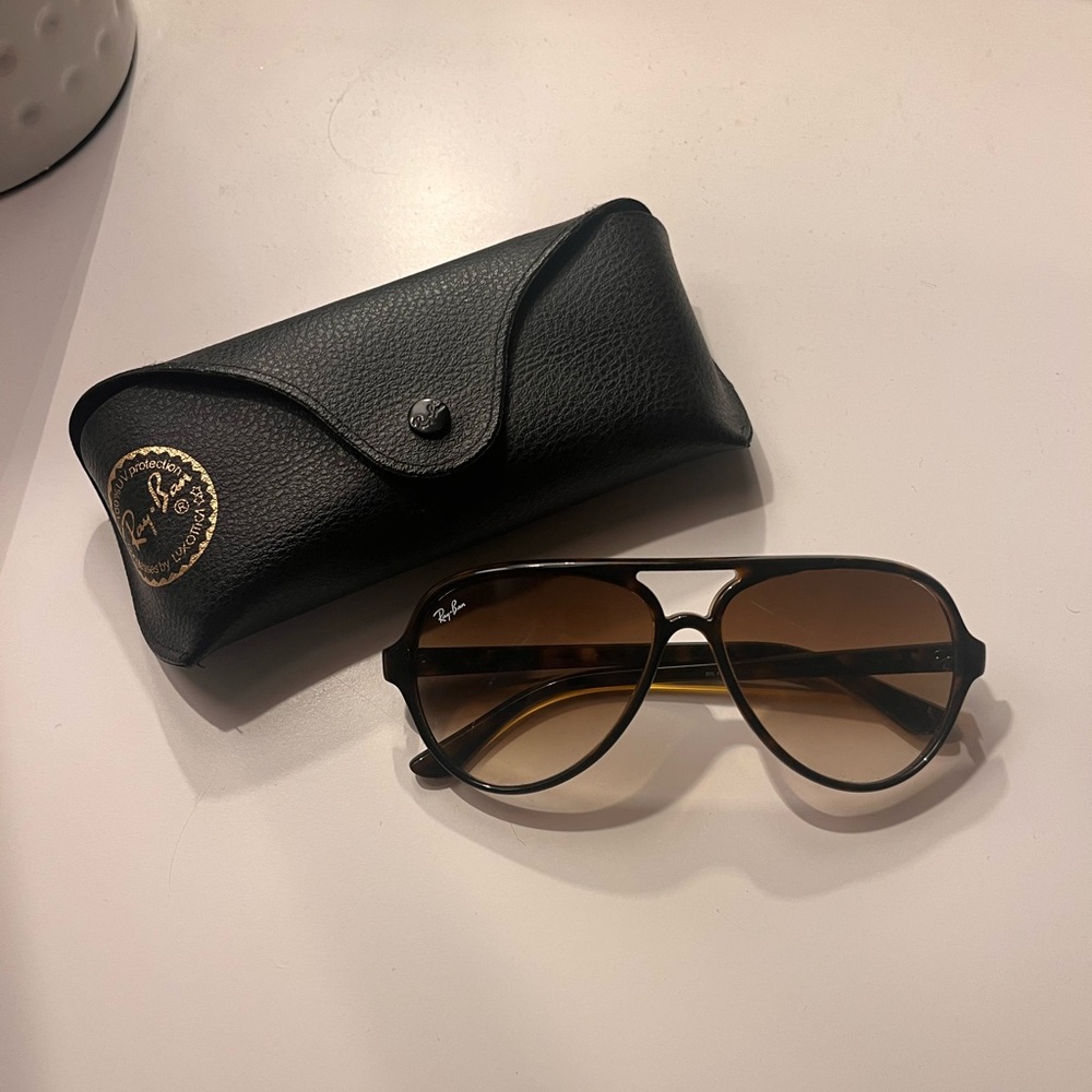 Ray-Ban Cat Eye 5000 Tortoiseshell!
